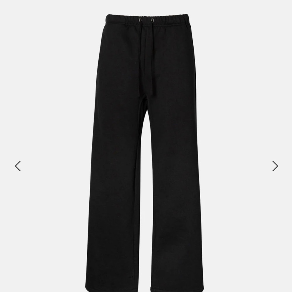 Elwood Core Straight Leg Sweatpant Coal